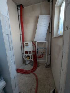 Mehr über den Artikel erfahren Sanitärinstallation + Estrich + Klinker